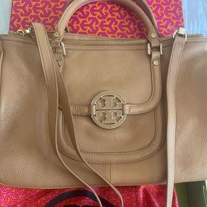 Tory Burch Large Amanda crossbody